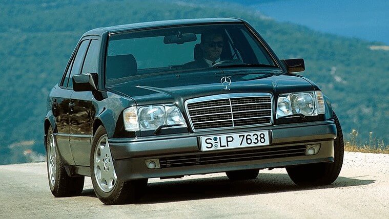 mercedes-e500-w124-with-monoblade-windshield-wiper