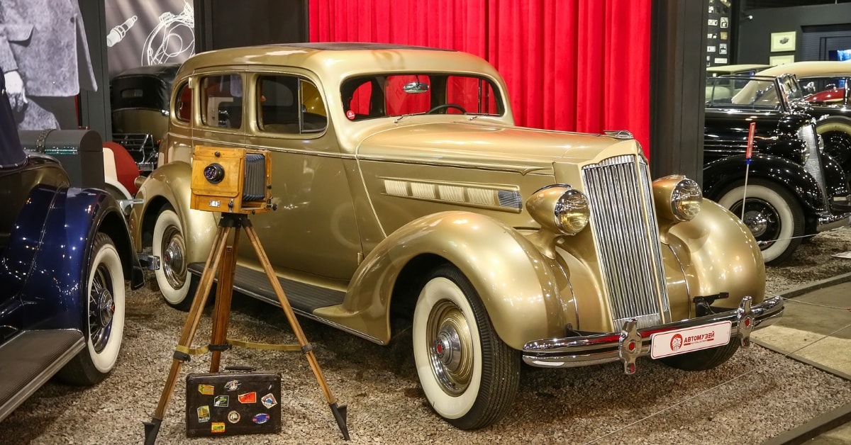 1936 Packard 120