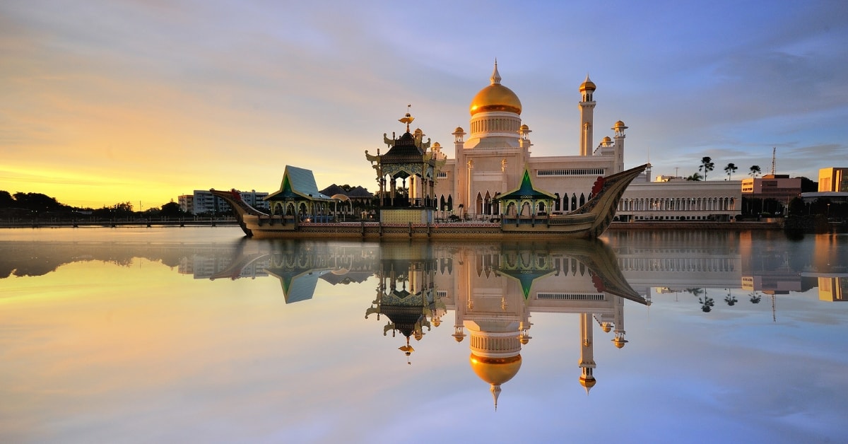 Sultan Omar Ali Saifuddien Mosque